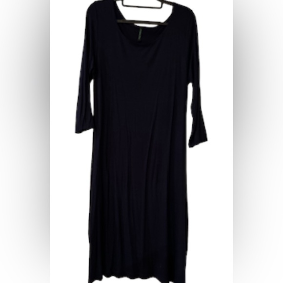 Pomina Brand lightweight long sleeve knit dress - Picture 1 of 4